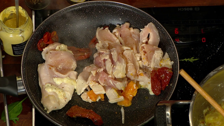 Surové mäso z rúry poputovalo na panvicu